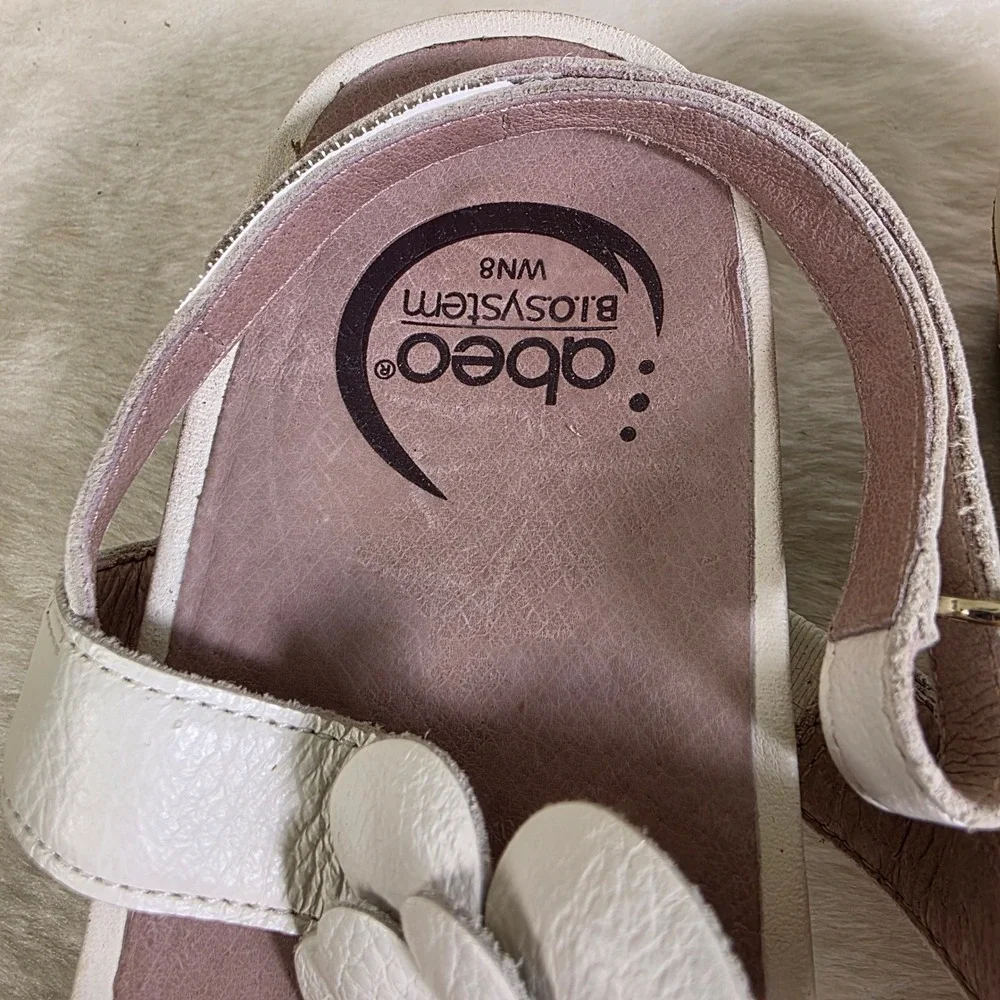 Abeo Ivy B.I.O.system Floral Leather Wedge Sandals White Womens 8 Narrow